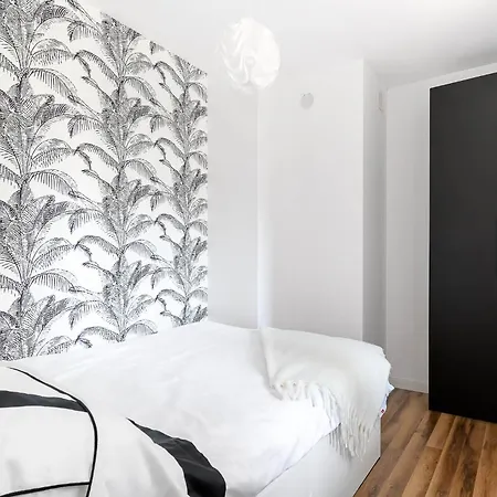 Sunny Apartment In Zablocie!-2